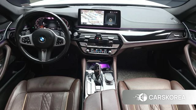 BMW 5 Series (G30) id 3883945 из Кореи 17