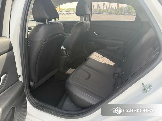 Hyundai Elantra id 4374657 из Китая 24