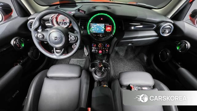 Mini Cooper S id 4741838 из Кореи 32