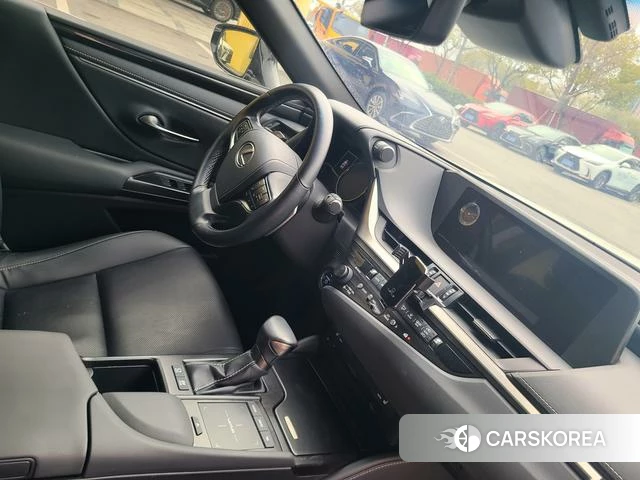 Lexus ES id 4242008 из Китая 9