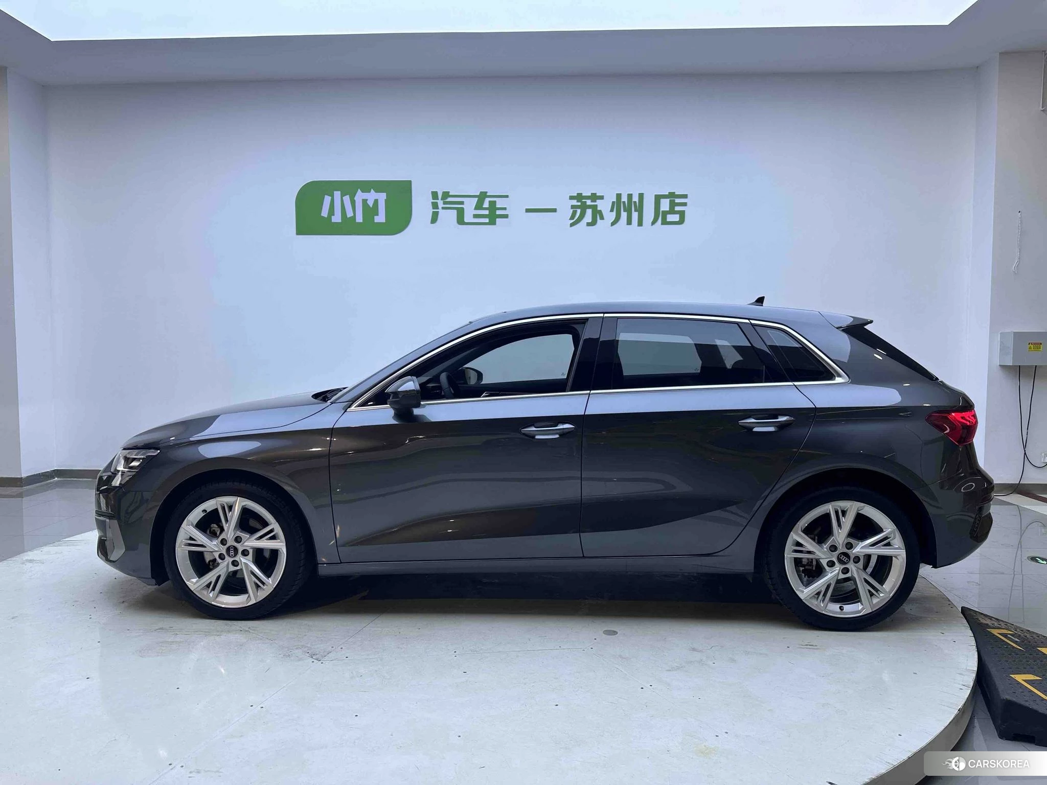 Audi A3 id 4487265 из Китая 19