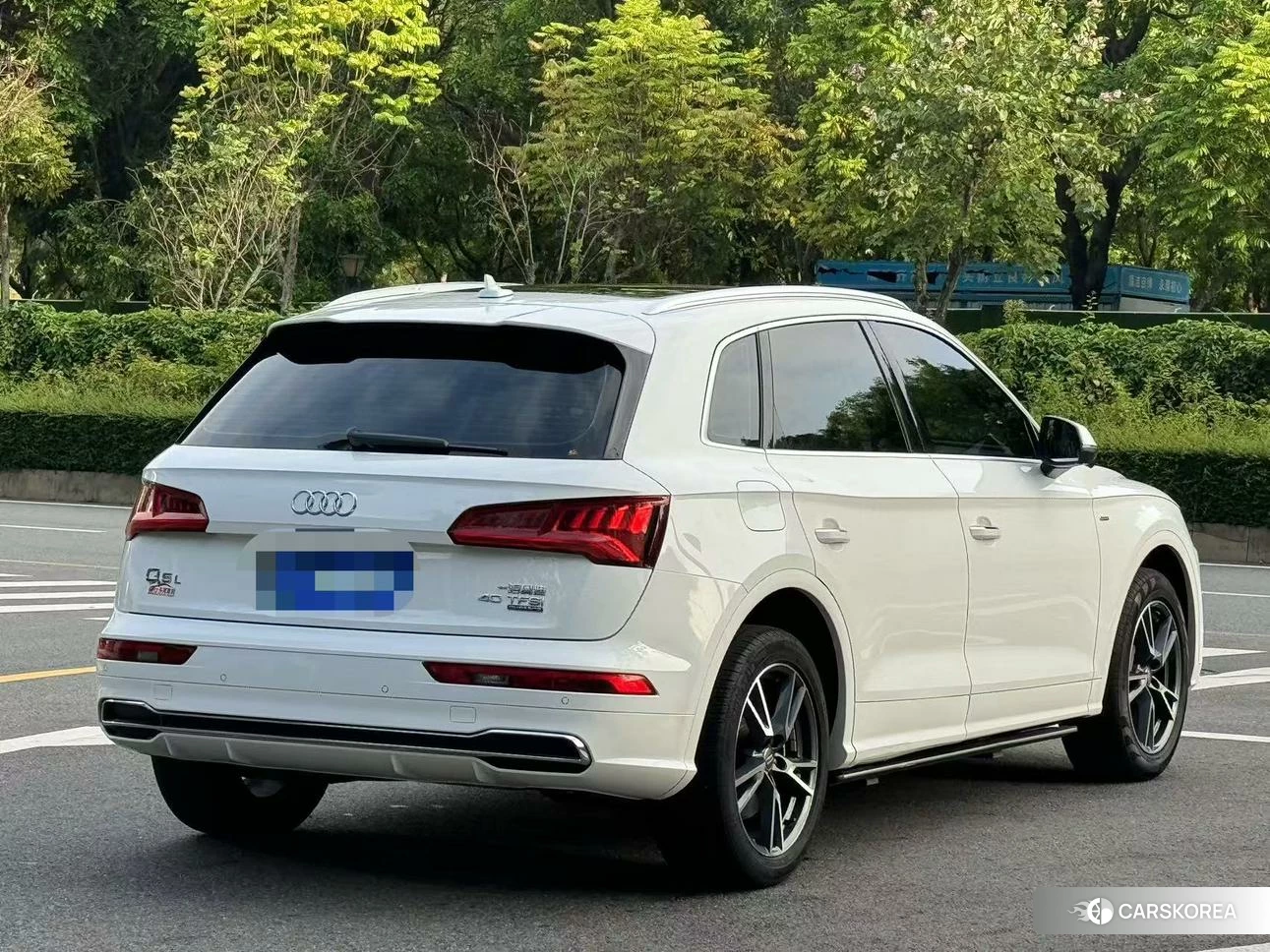 Audi Q5L id 4467405 из Китая 10