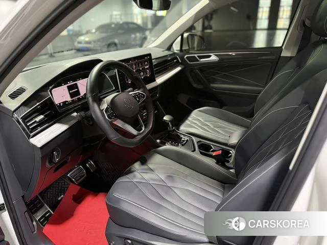 Volkswagen Tiguan L id 4275656 из Китая 15