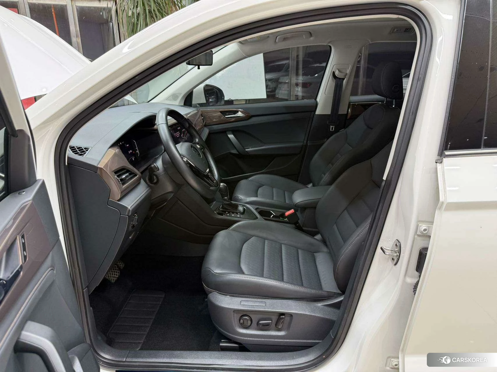 Volkswagen Tuyue id 4413381 из Китая 20
