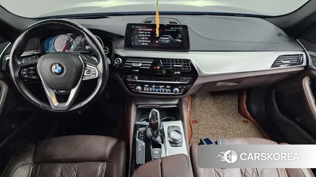 BMW 5 Series (G30) id 3363272 из Кореи 17