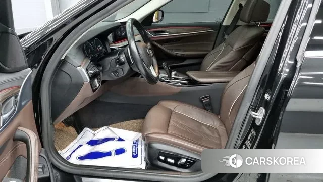 BMW 5 Series (G30) id 3385856 из Кореи 15