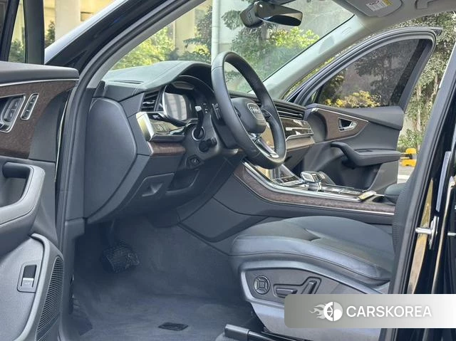 Audi Q7 id 4261770 из Китая 18