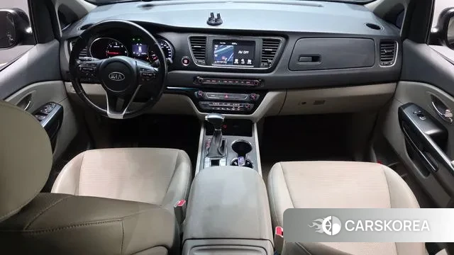 Kia The New Carnival id 3375128 из Кореи 17