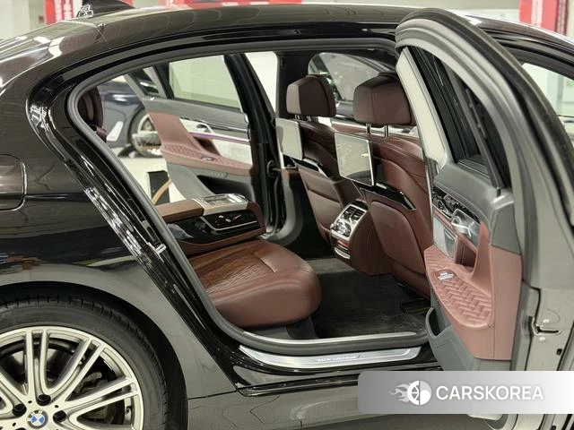 BMW 7 series id 4259144 из Китая 12