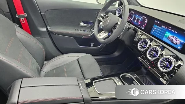 Mercedes-Benz A-Class W177 id 3715774 из Кореи 14