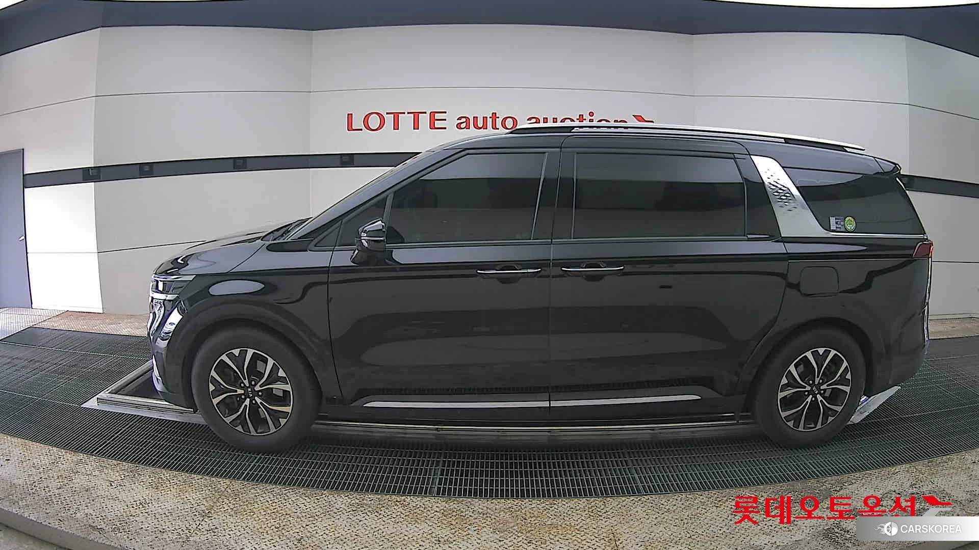 Kia Carnival id 3888380 из Кореи 34