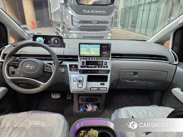 Hyundai Staria id 3810930 из Кореи 17