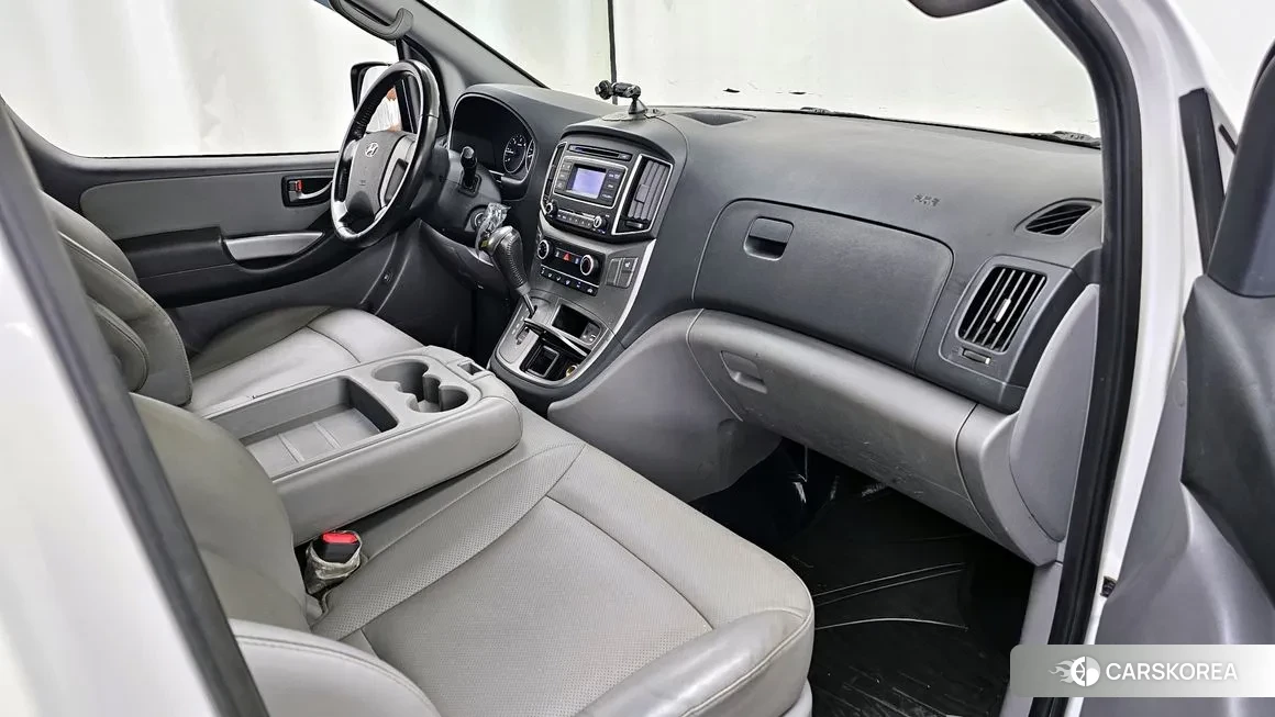 Hyundai The New Grand Starex id 2001873 из Кореи 17