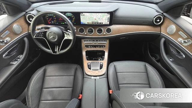Mercedes-Benz E-Class W213 id 4632177 из Кореи 28