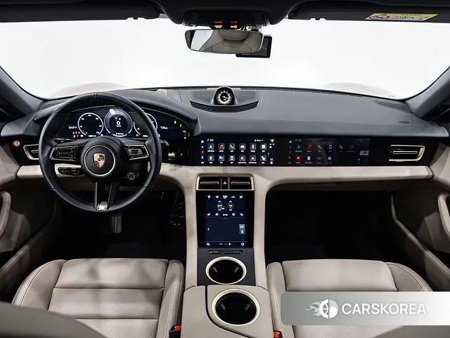 Porsche Taycan id 3185103 из Кореи 16