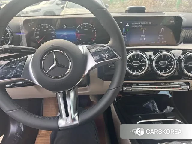 Mercedes-Benz A-Class W177 id 3477204 из Кореи 7