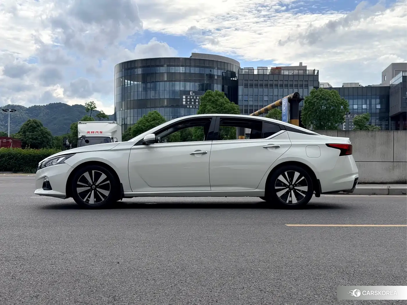 Nissan Altima id 4548157 из Китая 12