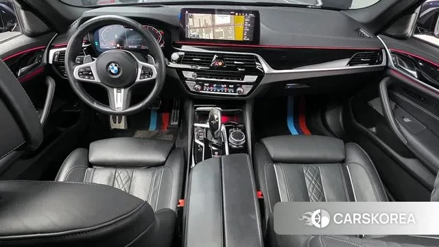 BMW 5 Series (G30) id 2931823 из Кореи 17