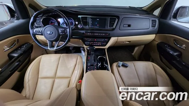 Kia The New Carnival id 2680065 из Кореи 17