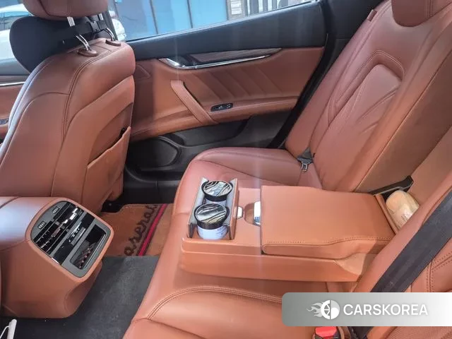 Maserati Quattroporte id 3489397 из Кореи 7