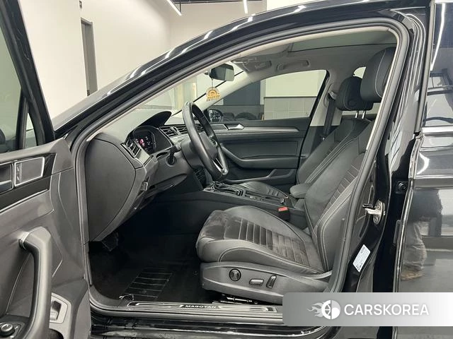 Volkswagen Magotan id 4275901 из Китая 17