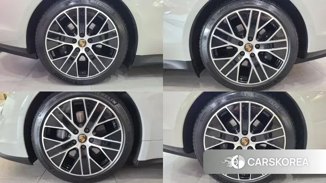 Porsche Taycan id 3776325 из Кореи 16