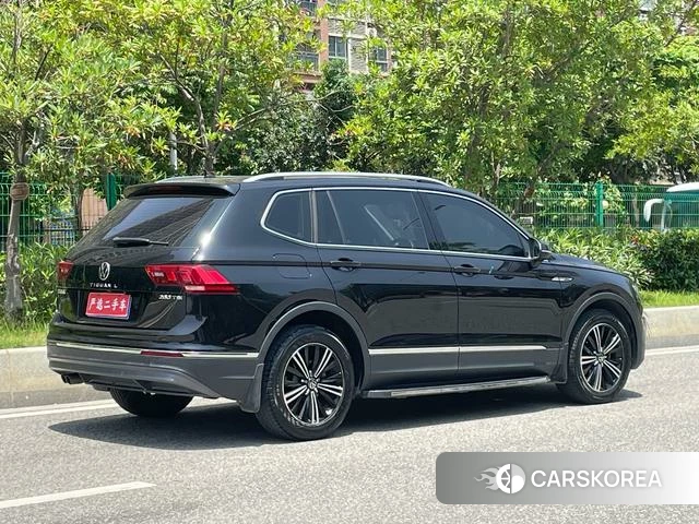 Volkswagen Tiguan L id 4264163 из Китая 17