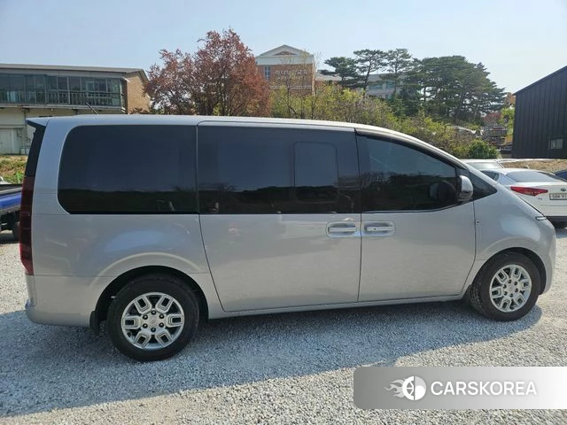 Hyundai Staria id 3940716 из Кореи 16