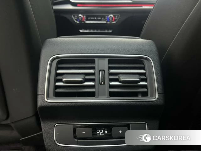 Audi Q5L Sportback id 3927133 из Китая 15