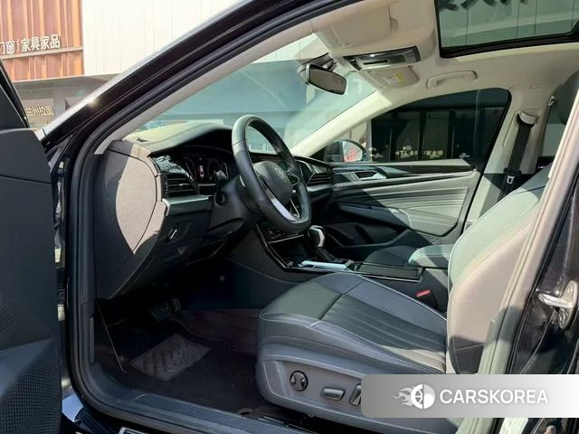 Volkswagen Passat id 4264619 из Китая 7
