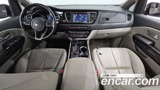 Kia The New Carnival id 2886956 из Кореи 17