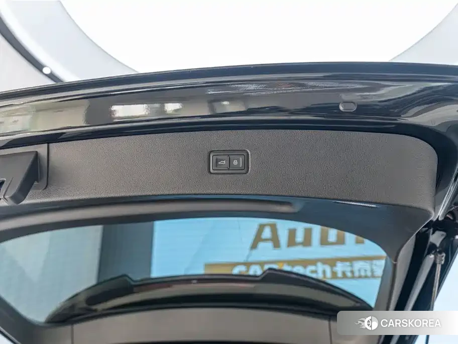 Audi Q7 id 4607200 из Китая 20