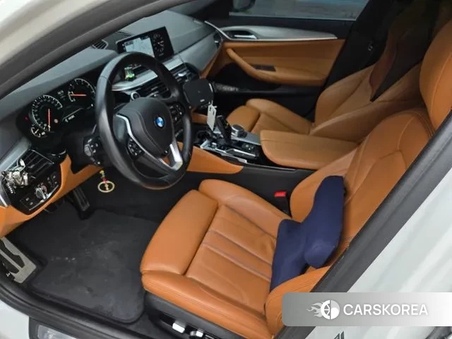 BMW 5 Series (G30) id 3045663 из Кореи 15