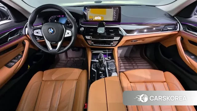 BMW 5 Series (G30) id 3406019 из Кореи 17