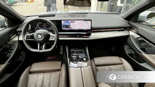 BMW 5 Series (G60) id 4308148 из Кореи 17