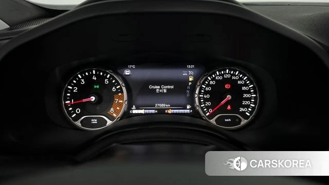 Jeep Renegade id 3891437 из Кореи 17