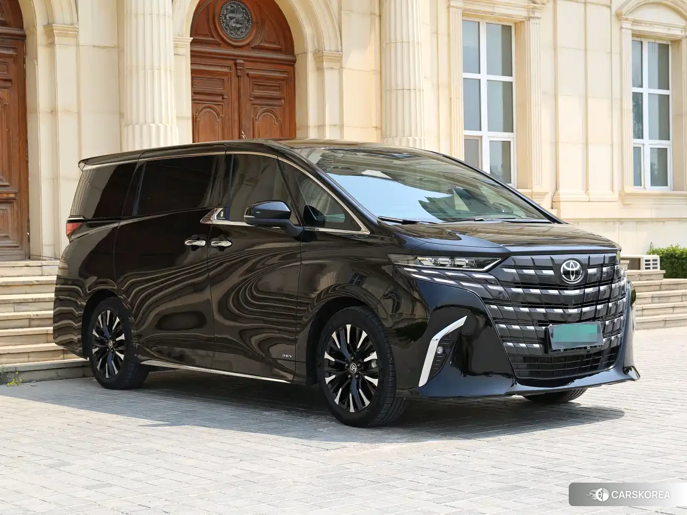 Toyota Alphard id 4538770 из Китая 7