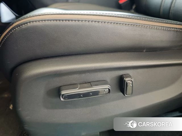 Honda Crown Road id 4240051 из Китая 24