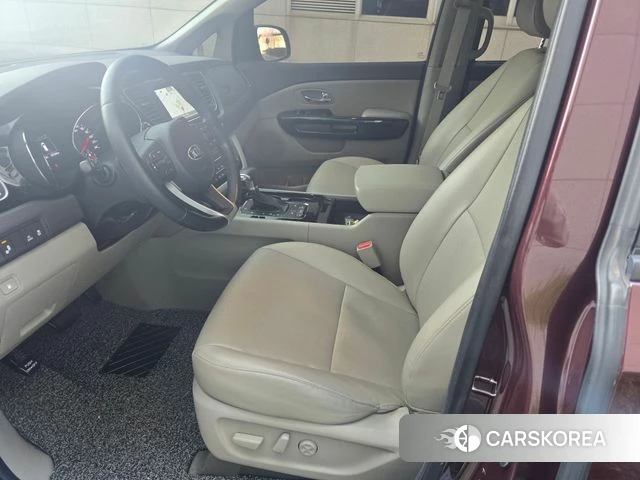 Kia All New Carnival id 3856616 из Кореи 17