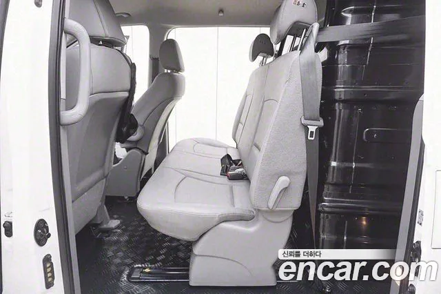 Hyundai The New Grand Starex id 2705436 из Кореи 17