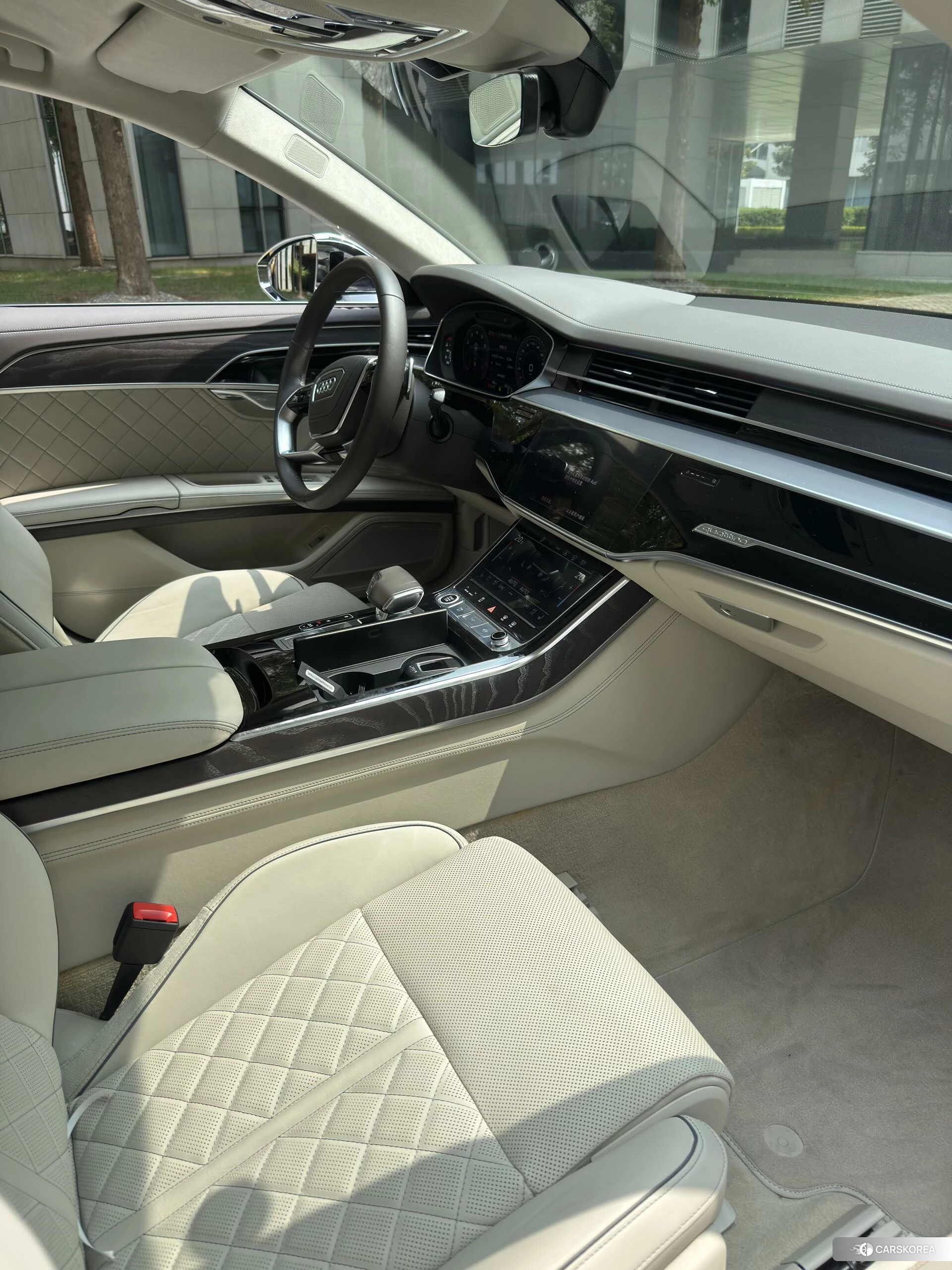 Audi A8 id 4510304 из Китая 11