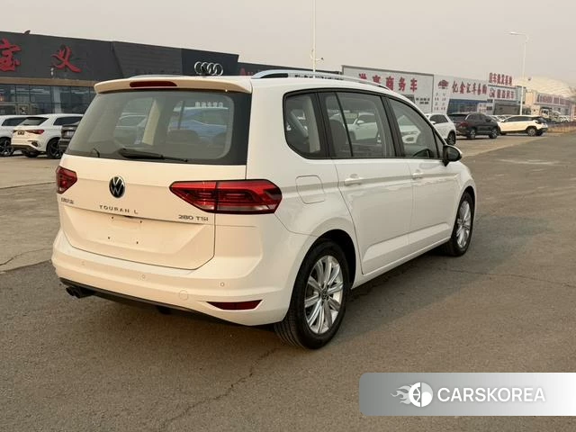 Volkswagen Touran L id 4208713 из Китая 15
