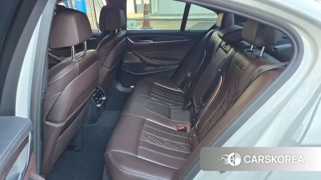 BMW 5 Series (G30) id 3582321 из Кореи 7