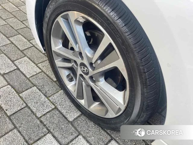 Hyundai Avante AD id 3336539 из Кореи 15