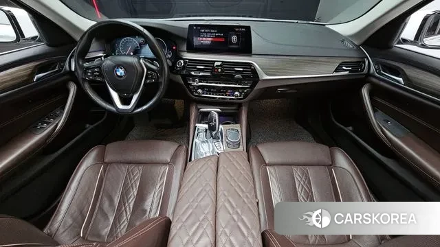 BMW 5 Series (G30) id 3687240 из Кореи 17