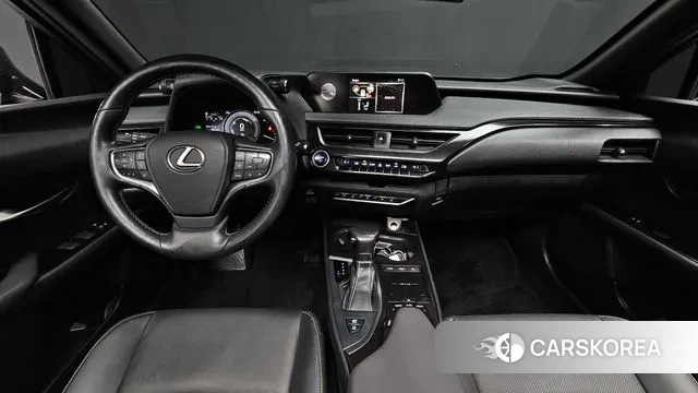 Lexus UX250h id 3330457 из Кореи 17