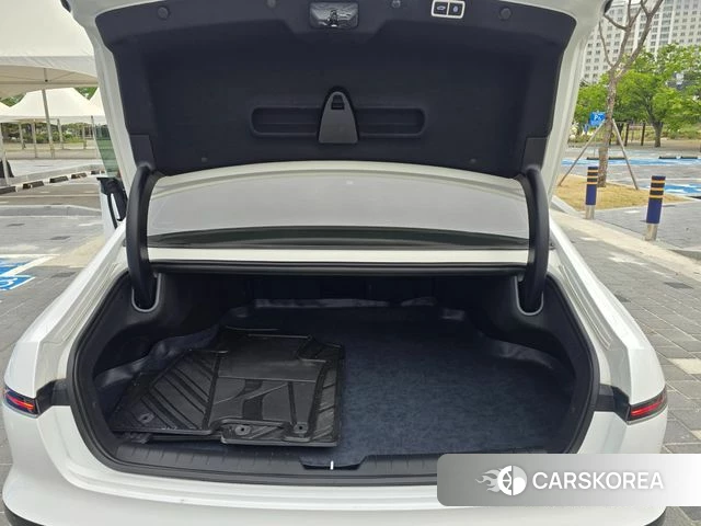 Hyundai Grandeur (GN7) id 4262681 из Кореи 17