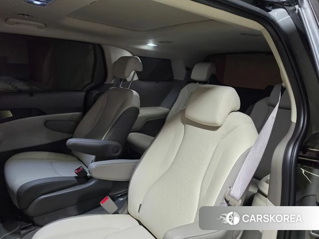 Kia The New Carnival 4th Generation id 4612341 из Кореи 14