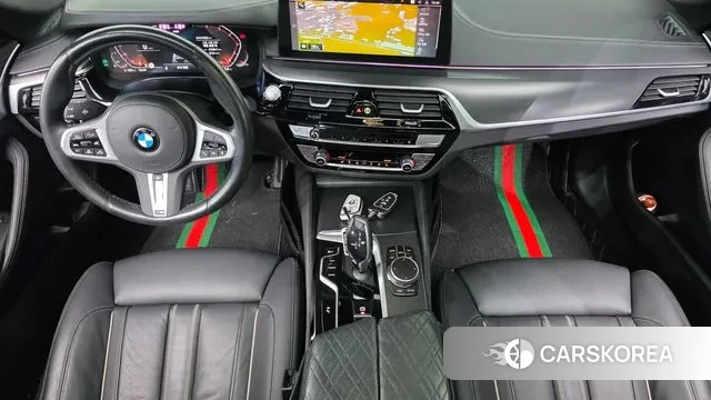 BMW 5 Series (G30) id 3740155 из Кореи 17