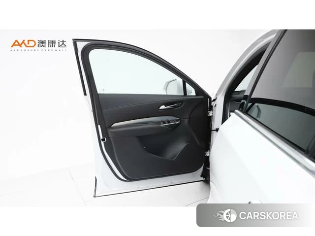 Cadillac XT4 id 4238343 из Китая 7